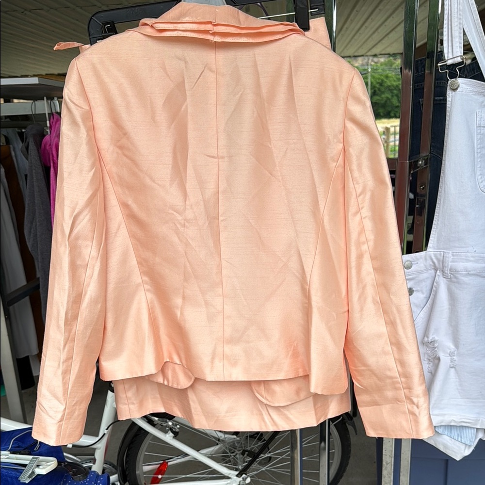 Emily Stylish Peach Skirt/Jacket, Size 12, NWT, MAKE AN OFFER!!! - Picture 4 of 7